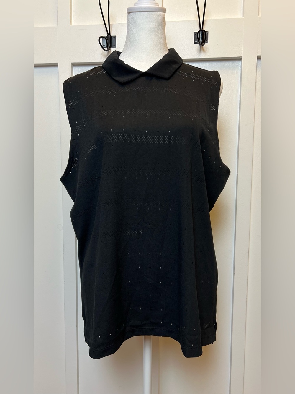 Nike Womens Dri-Fit Standard Fit Size XL Black Sleeveless Polo Sheer Lightweight